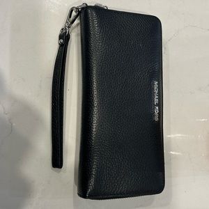 Michael Kors large Jet Set Wallet